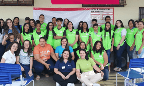 Voluntários do Instituto Germminar reunidos em atividade